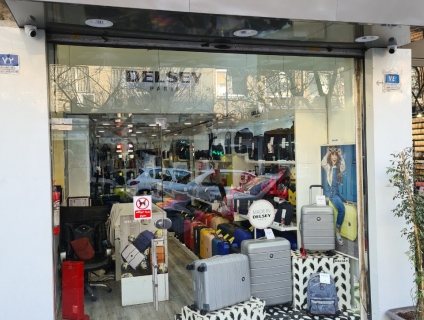 فروشگاه انحصاری دلسی شعبه منوچهری